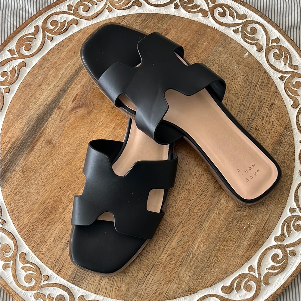 Black Target Slide Sandals | a new day